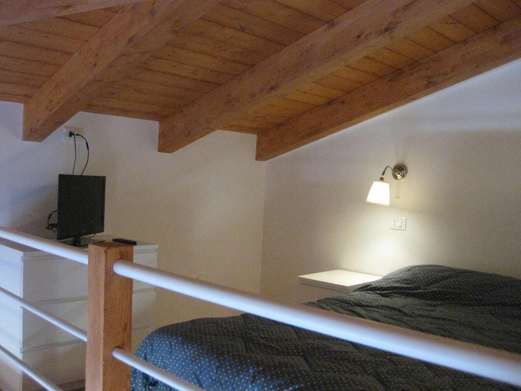 Bed and Breakfast La Collina Di Peppino Trasacco Exterior foto